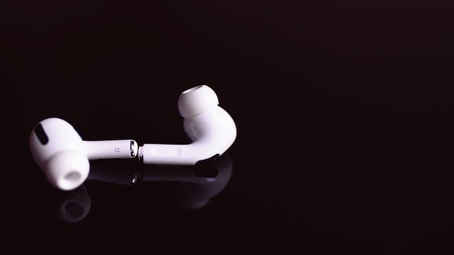 Belkin SoundForm Wireless Earbuds